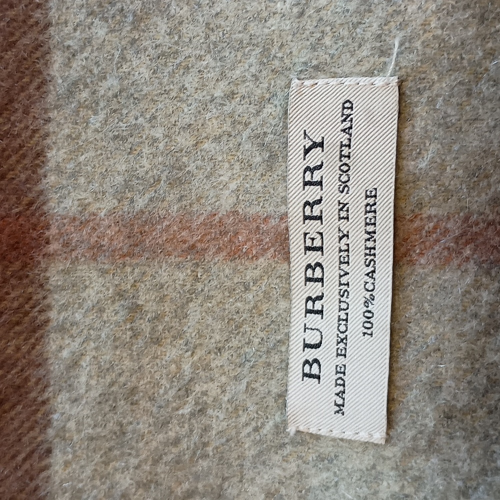 Burberry Grayish Green Plaid Cashmere Scarf - Picture 3 of 7